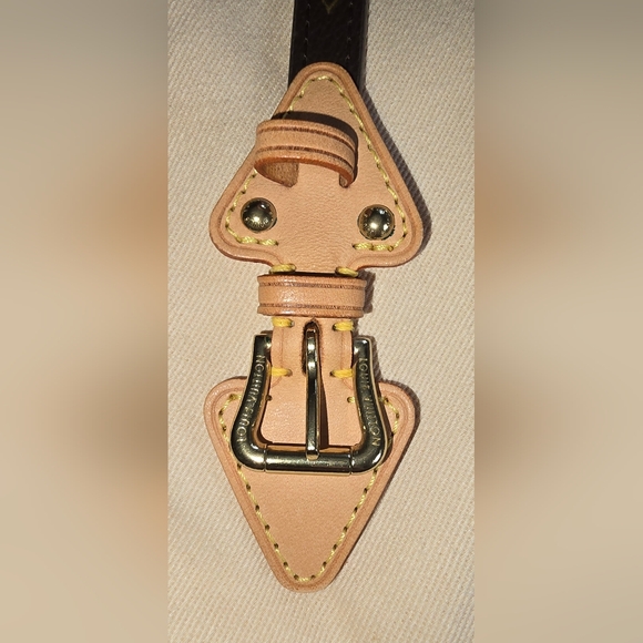 ✨️Authentic✨️ Louis Vuitton Theda Monogram Bracelet - Picture 7 of 9